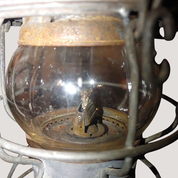Adlake Kero Rail 257 Road Lantern Vintage USA Canada Clear Globe Metal Frame - Picture 11 of 16